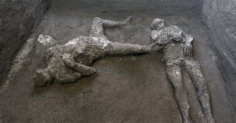 Remains of Two Killed in Vesuvius Eruption Are Discovered at Pompeii ...