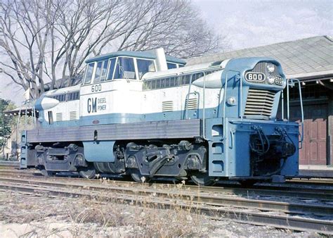 Pin by Douglas Joplin on Emd | Locomotive, Train pictures, Train engines