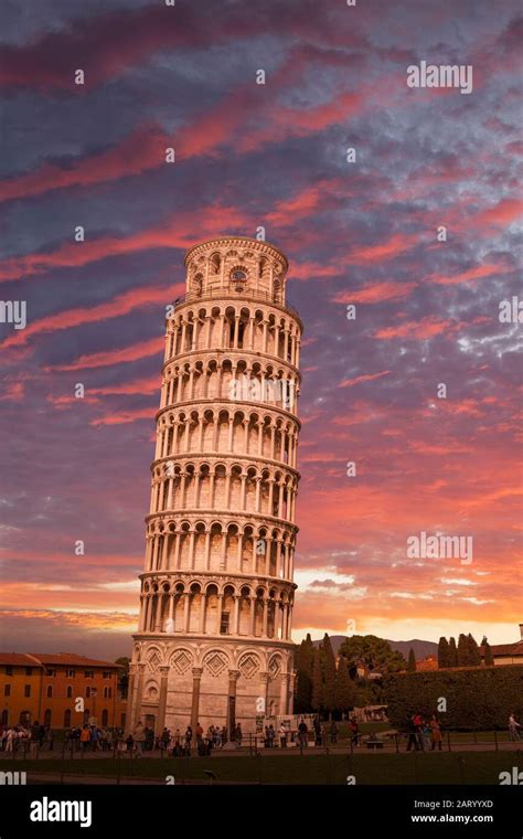 Leaning Tower of Pisa at sunset in Tuscany, Italy Stock Photo - Alamy