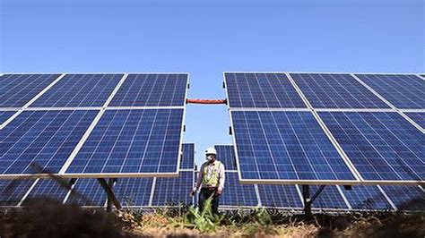 Watch | World's largest solar park in Bhadla, India - The Hindu