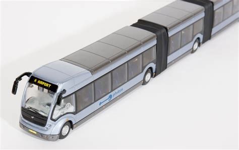 Lion Toys - Scale 1/50 - Phileas Articulated Bus 'A Airport' - Catawiki