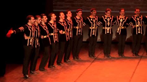 Armenian Traditional Dance – Kochari – Ensemble de Danse NAÏRI de Lyon ...