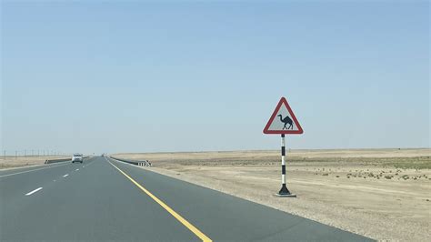 Border crossing by car - from UAE to Oman & back