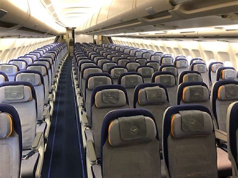 Inside Lufthansa's Airbus A340-300 - A Guided Tour - Simple Flying