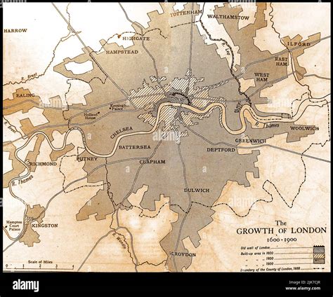 An old map showing the growth of the city of London 1600-1900 Stock ...