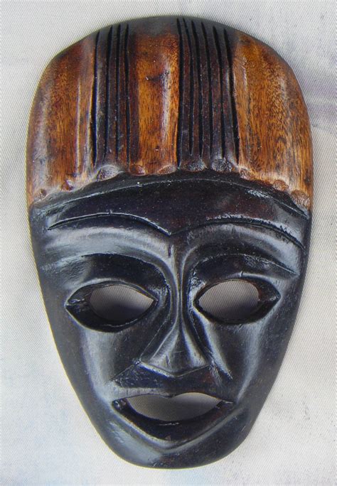 Crafts and Hobbies Small Haitian Ethnic Wooden Mask - $9.95 USD - GlobeBids