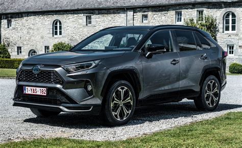 Así es el nuevo SUV híbrido enchufable de Toyota