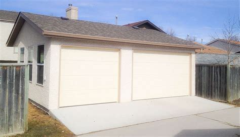 double-door-garage - Bayward Builders Ltd.