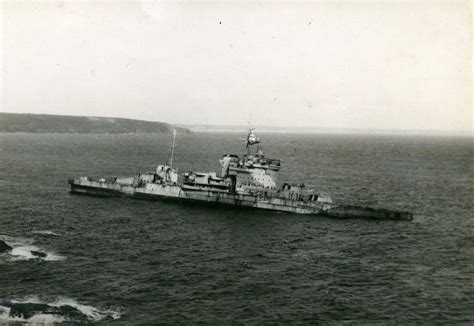 HMS Warspite aground in Prussia Cove, Cornwall, 23 April 1947 ...