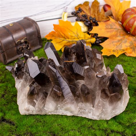 Smoky Quartz Meanings and Crystal Properties - The Crystal Council