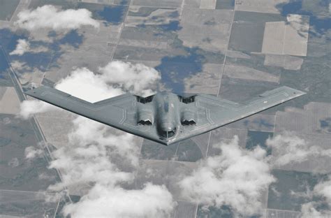 Here are 7 amazing high-res photos of the B-2 bomber | American ...