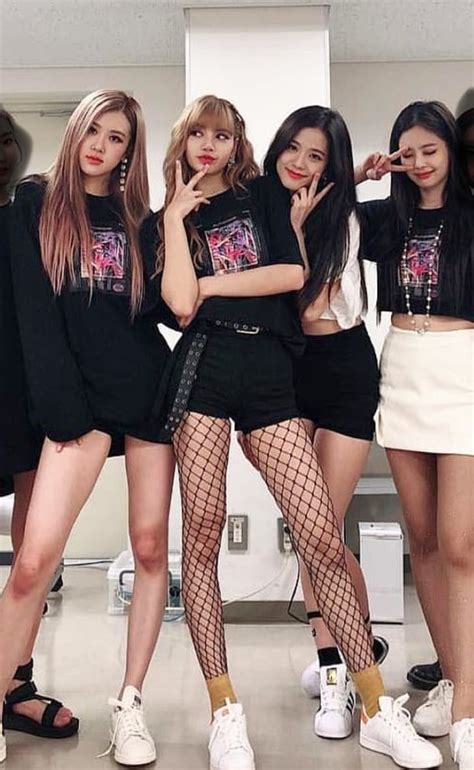 Blackpink🖤 | Blackpink fashion, Black pink kpop, Black pink