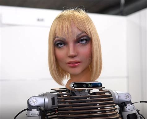 Meet the creepy ultrarealistic AI robot Xoxe - she sensed my anxiety as ...