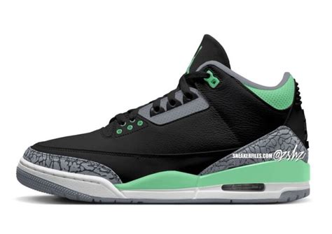 Air Jordan 3 Green Glow CT8532-031