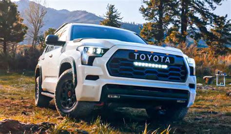 2024-Toyota-SequoiaNew 2024 Toyota Sequoia Review: Next-Gen Powerful ...