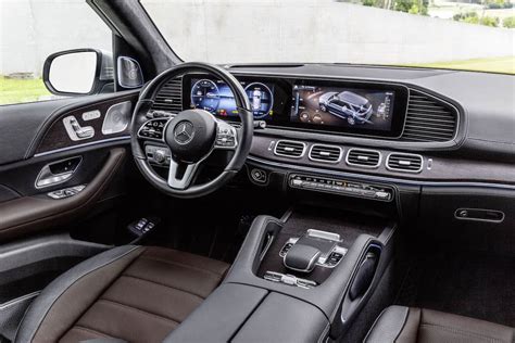 2020 Mercedes-Benz GLE Arrives Early 2019 with Refreshed Attitude