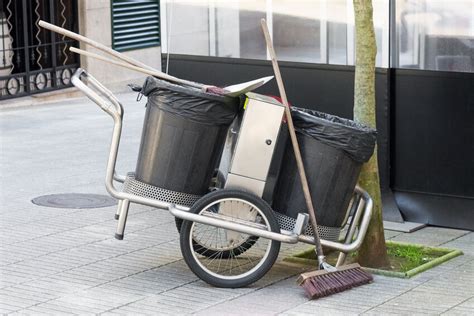 How to Build a Trash Can Cart | eBay