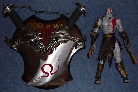 Kratos’ Blades of Chaos Recreated by Man at Arms | New Gamer Nation