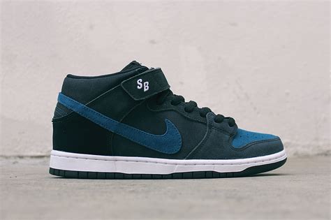 Nike SB Dunk Mid "Black/Blue Force" Detailed Look - MASSES