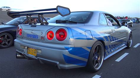 Nissan Skyline GT-R Wallpapers Images Photos Pictures Backgrounds