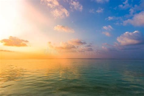 Inspirational calm sea with sunset sky. Meditation ocean and sky ...