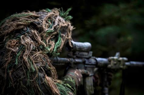 Canadian sniper crushes world record for longest confirmed kill in ...