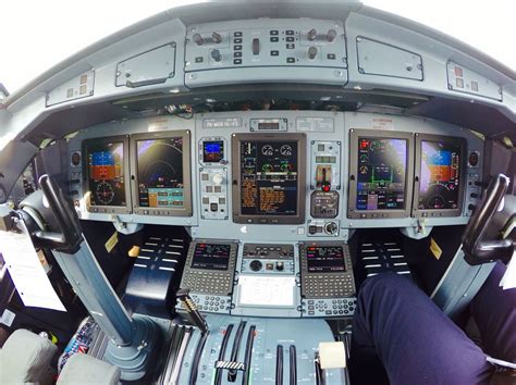 Atr 72 Cockpit Poster / ATR 42-500 Cockpit Poster | CockpitPosters.co ...