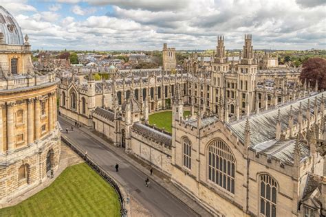 Ini dia Fakta Menarik Universitas Oxford! - Siswamedia