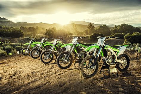 KAWASAKI KX250F (2016-2017) Specs, Performance & Photos - autoevolution