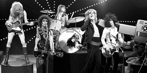 ‘New York Dolls,’ Punk Rock’s Bedrock Album, Turns 50 - WSJ