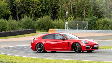 Facelifted Porsche Panamera GTS 2020 review | evo