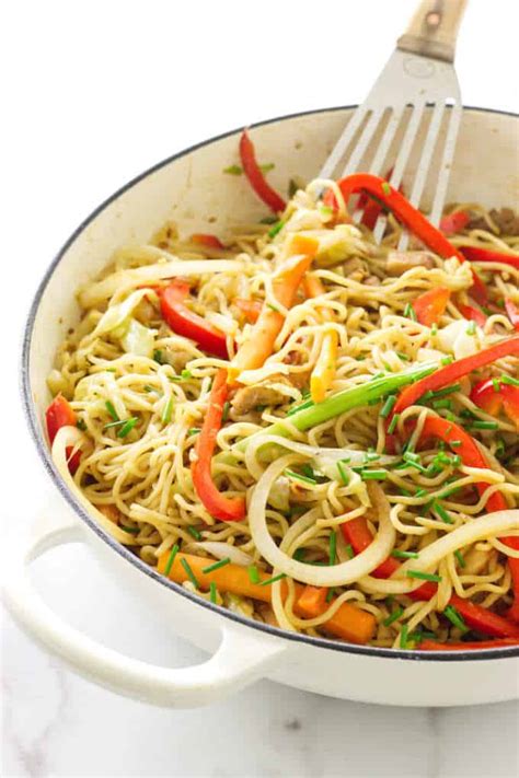 Pork Yakisoba (Japanese Fried Noodles) - Savor the Best