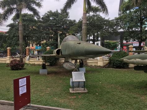 Part 2 - - Tour of the Vietnam War Vietnamese Air Force Hanoi Museum (2018)