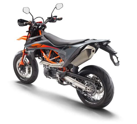 2021 KTM 690 SMC R Guide • Total Motorcycle