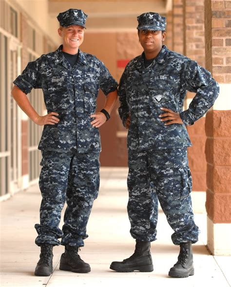 More camo news! US Navy Working Uniform III | Strike - Hold!