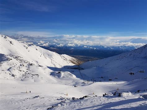 10 Best Ski Resorts in New Zealand, 2023/24