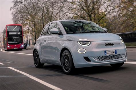 Fiat 500 is electric ‘car of the year’ – Automotive Blog