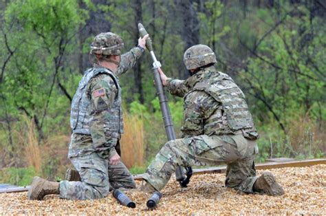 Soldiers live-fire 60mm mortar during inaugural Best Mortar Competition ...