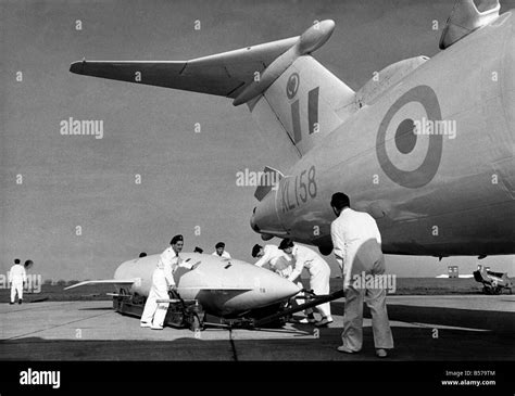 Press showing of the Handley Page Victor bomber with its Blue Steel ...