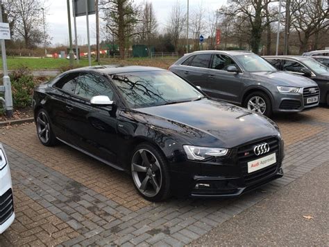 Audi S5 Coupe - Black Edition 3.0 TFSI quattro 333 PS IMMACULATE ...