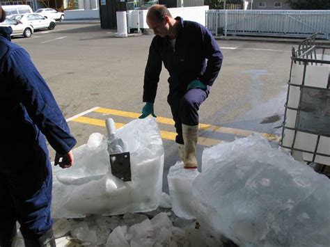 broken-ice | Te Papa’s Blog