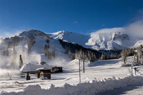 30-Inch Snowstorm Prompts Mammoth to Open | First Tracks!! Online Ski ...