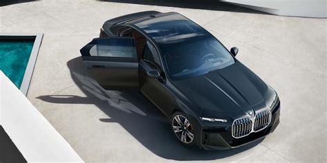 Get to Know the 2023 BMW 740i | Valley Auto World BMW | Fayetteville ...