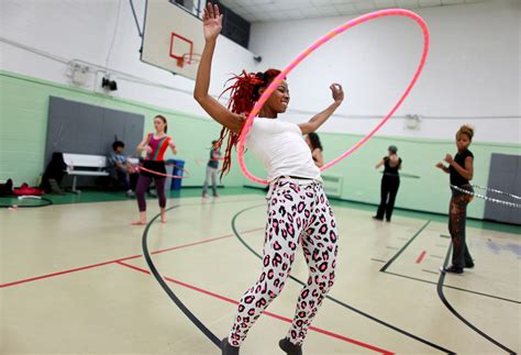 Hula-Hooping Is a Trend That’s Getting Around - The New York Times