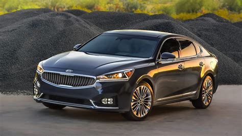 The 2017 Kia Cadenza Is Your Less Anonymous Toyota Avalon