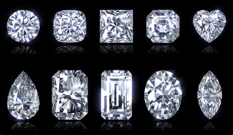 Ten the most popular diamond shapes isolated on black background. 3D ...