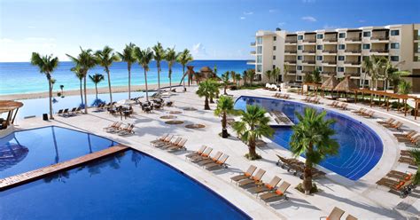 Dreams Riviera Cancun Resort & Spa in Cancun, Mexico - All Inclusive Deals