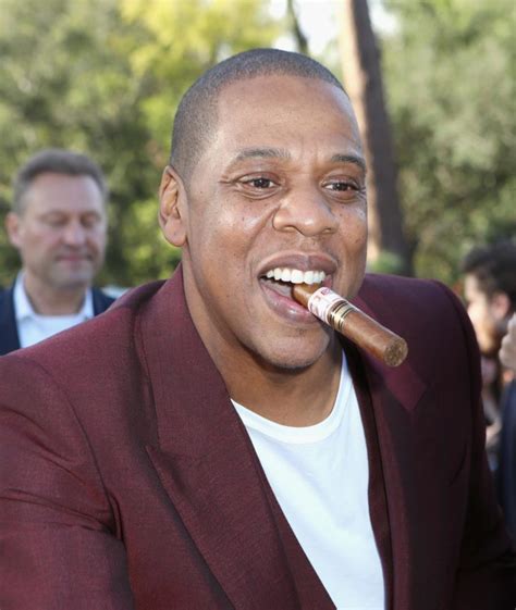 5 Top Celebrities Smoking Cigars - The Frisky