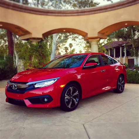 New 2016 Honda Civic Shows Its Colors Out In The Open