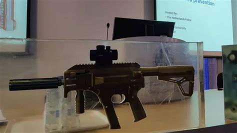 3D printed guns: Warnings over growing threat of 3D firearms - BBC News